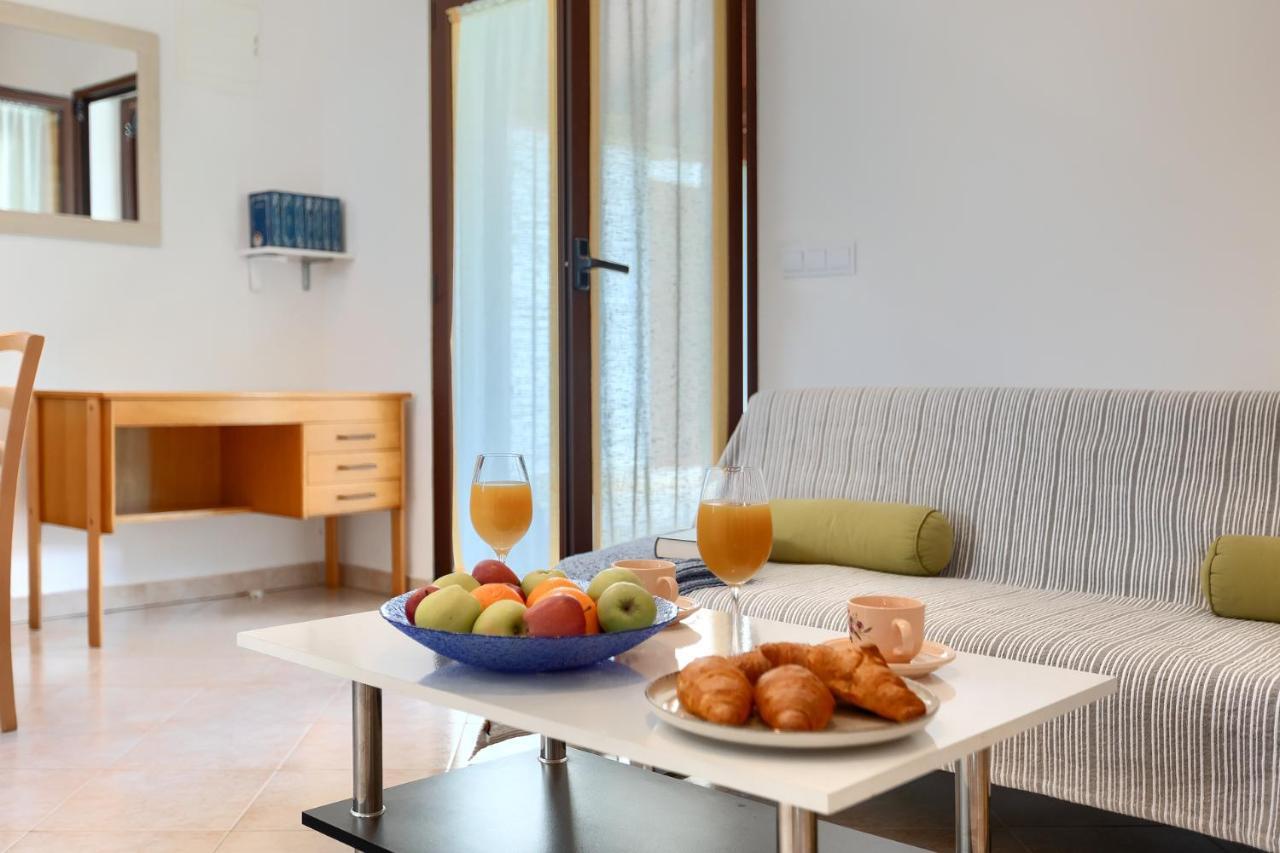 Apartmani Martina 포레치 외부 사진