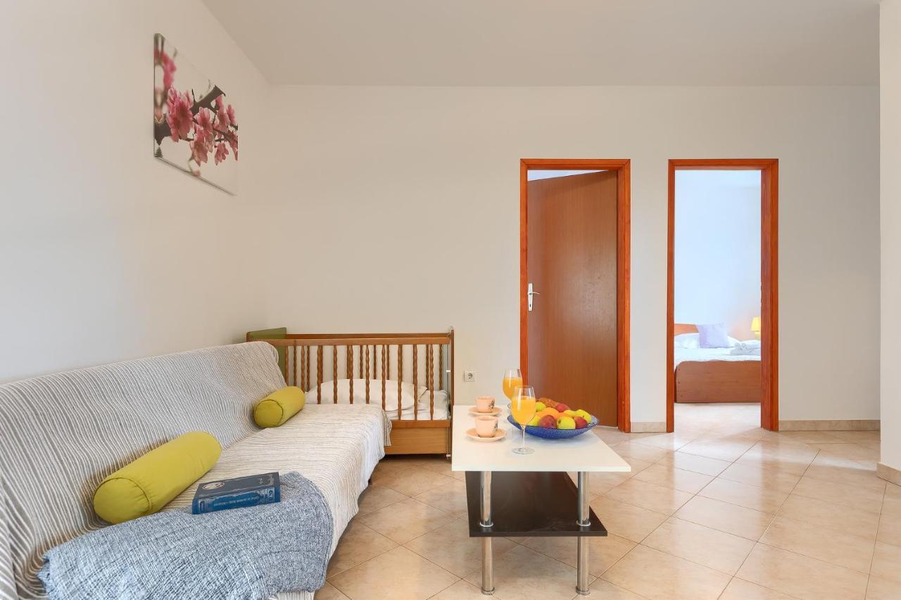 Apartmani Martina 포레치 외부 사진
